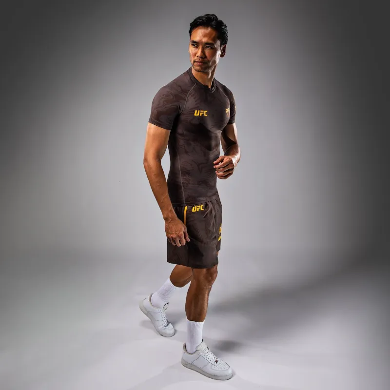 UFC Fusion by Venum Fight Week Men’s Performance Short Sleeve Rashguard - Earthen Brown - Image 4