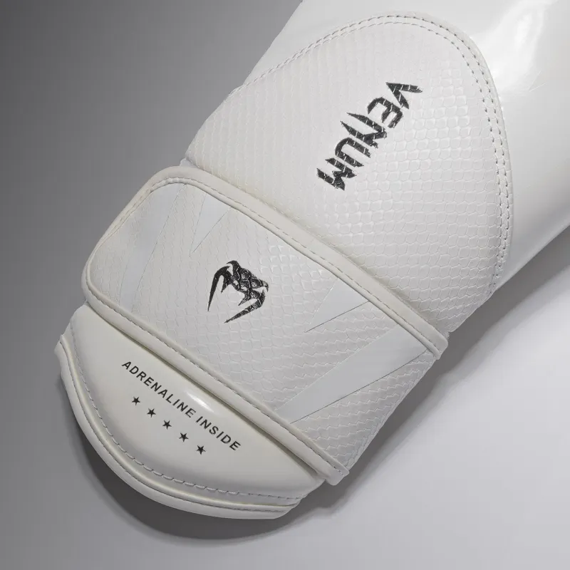 Venum Challenger 4.0 Scales Boxing Gloves - Ivory - Image 4