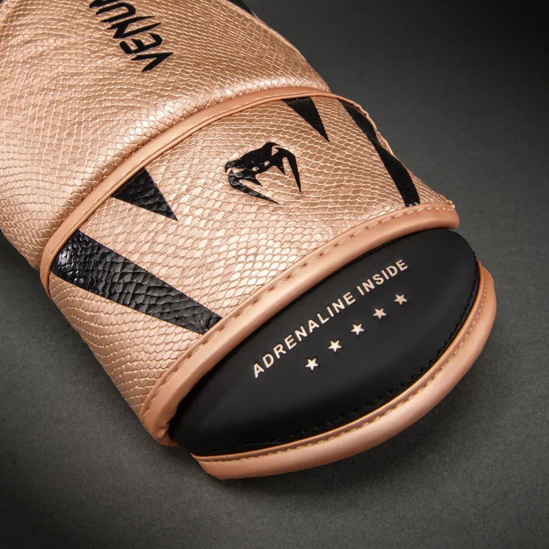Venum Challenger 4.0 Scales Boxing Gloves - Pearly Pink/Black - Image 3