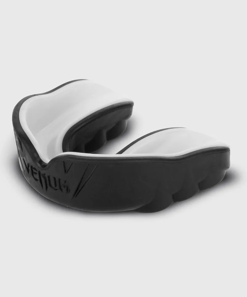 Venum Challenger Mouthguard - Black/Ice - Image 3
