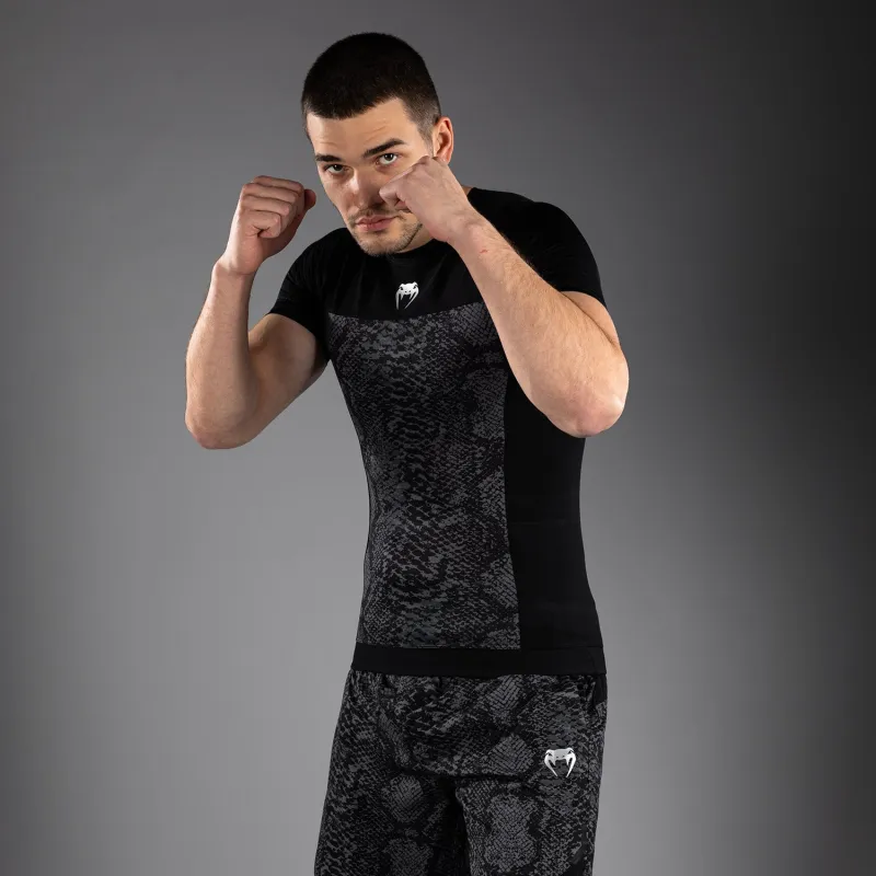 Venum G-Fit Scales Short Sleeve Rashguard - Black/ Charcoal Grey - Image 4