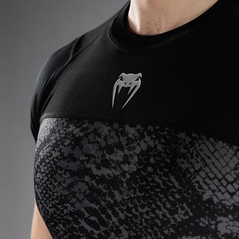 Venum G-Fit Scales Short Sleeve Rashguard - Black/ Charcoal Grey - Image 5