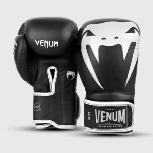 Venum Giant 2.0 Pro Boxing Gloves Velcro