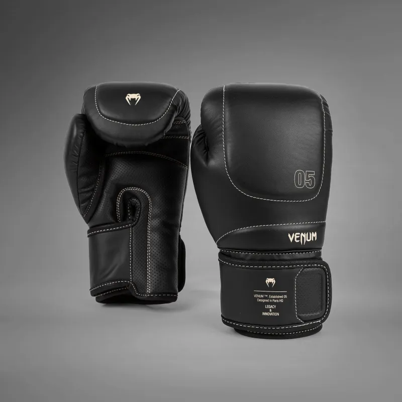 Venum Impact Evo Boxing Gloves - Black - Image 2