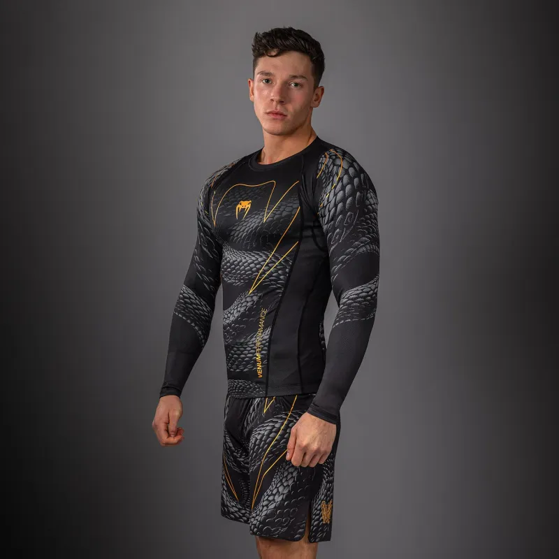 Venum Matupa Long Sleeve Rashguard - Black/Grey/Gold - Image 3
