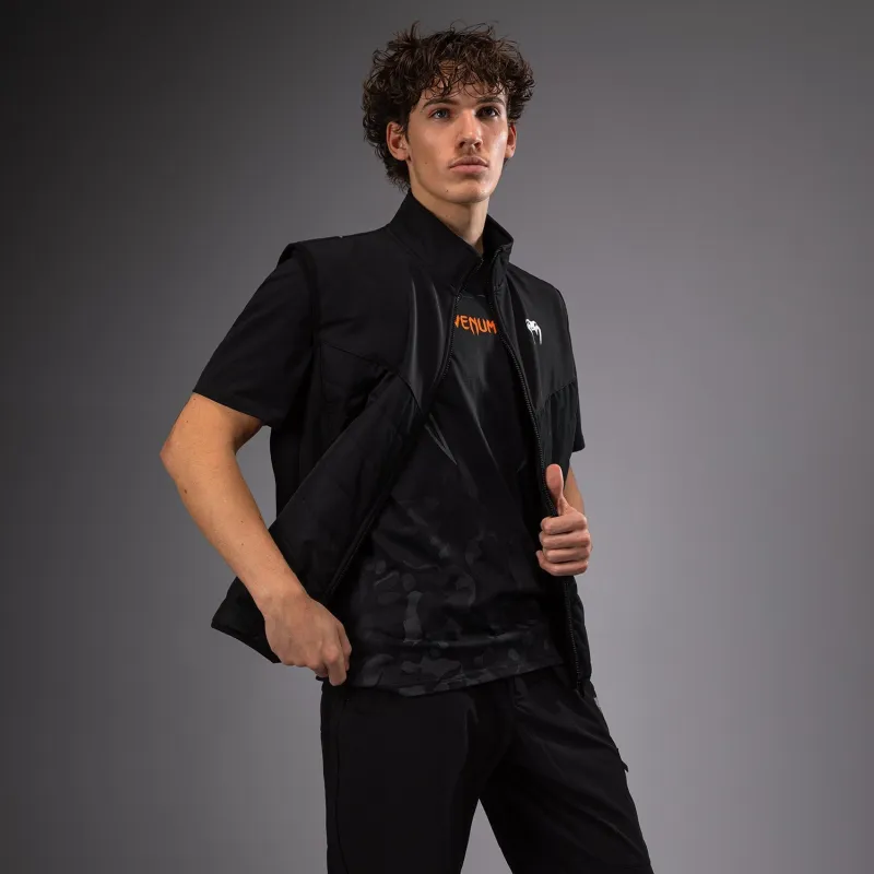Venum Paddock Softshell Jacket Short Sleeves - Black - Image 2