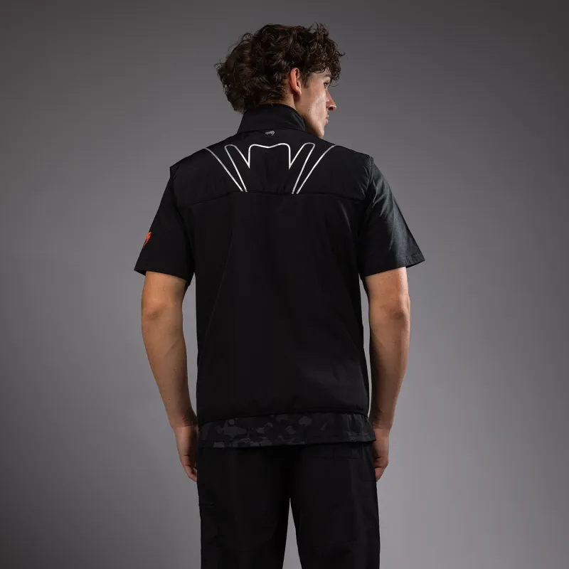 Venum Paddock Softshell Jacket Short Sleeves - Black - Image 3