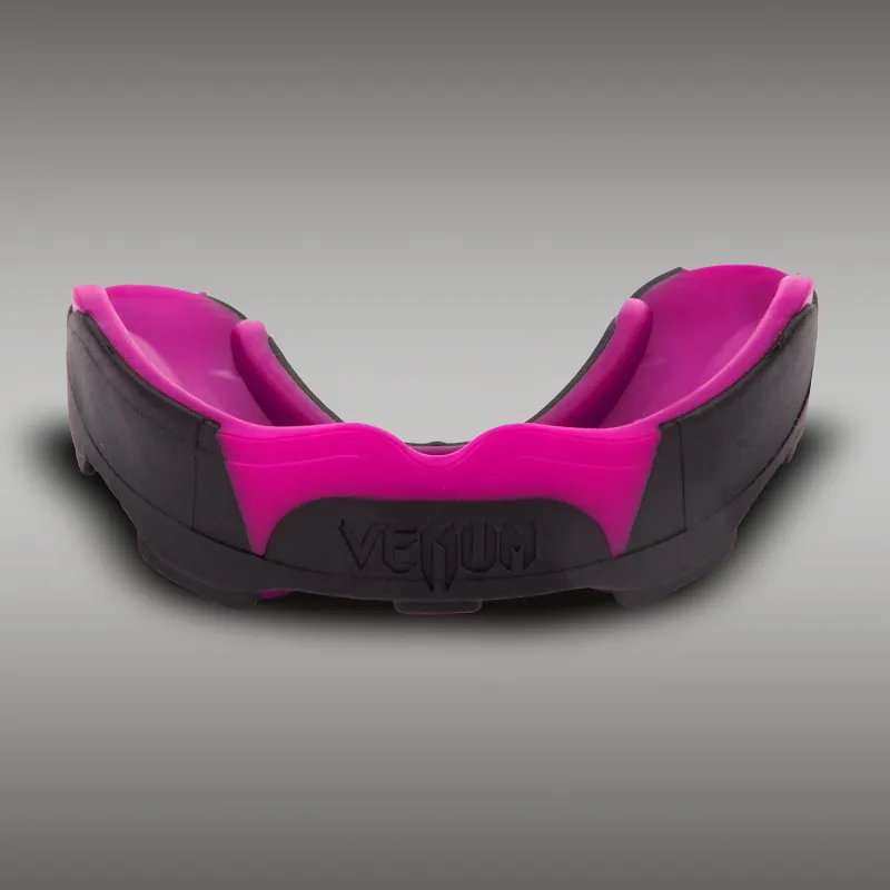 Venum Predator Mouthguard - Black/Pink - Image 2