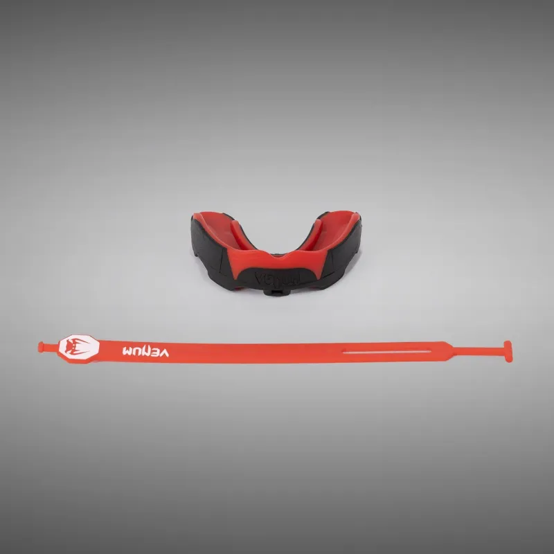 Venum Predator Mouthguard - Strap/Straples - Black/Red - Image 2