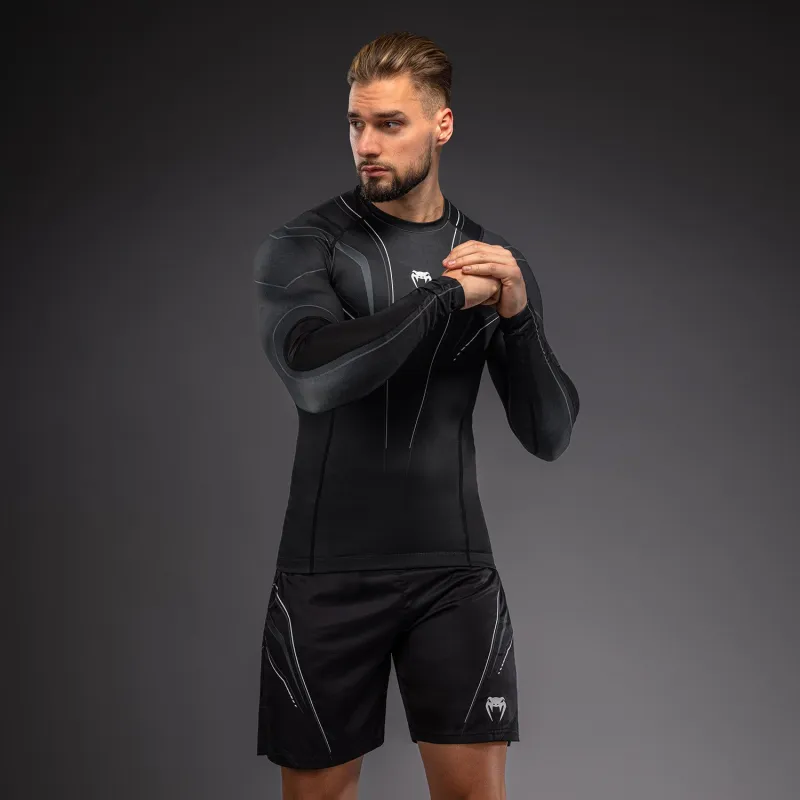 Venum Streamline Long Sleeve Rashguard - Black/White