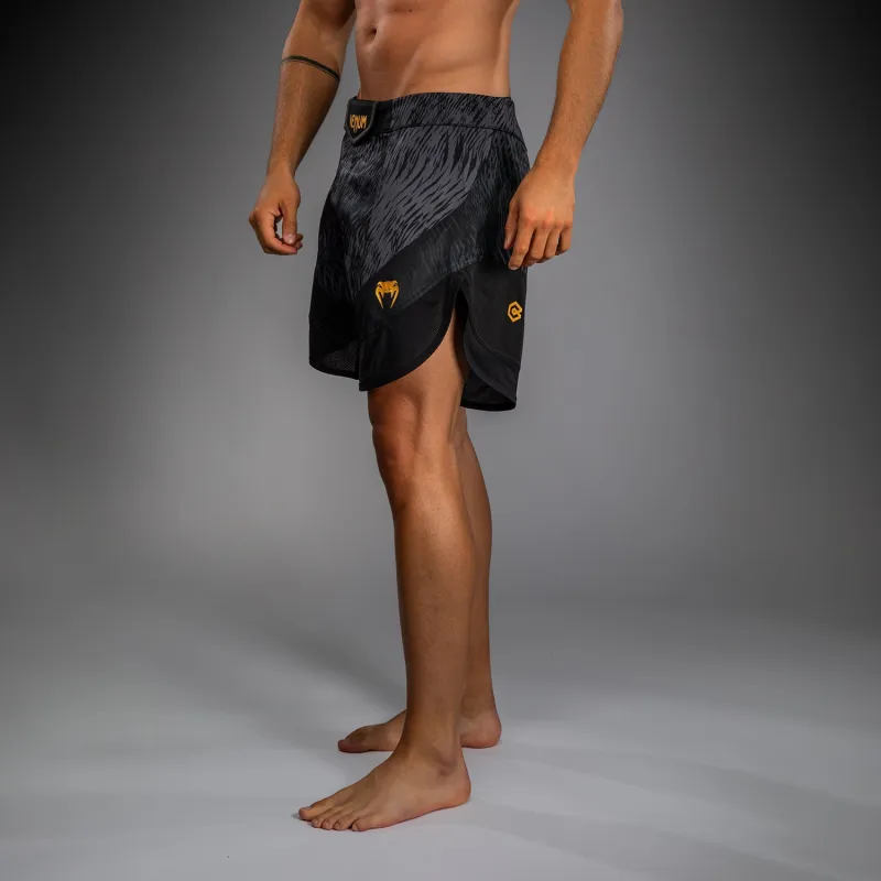 Venum x Chimaev Fightshorts - Black/Grey - Image 5