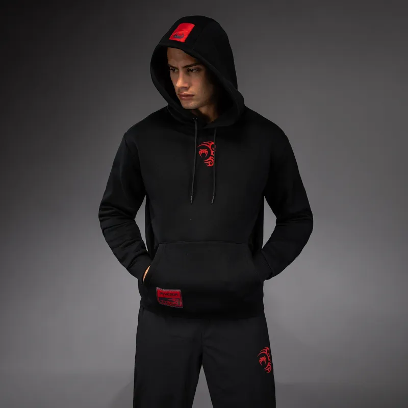 Venum x Mike Tyson Tiger Hoodie - Deep Black/Intense Red - Image 2